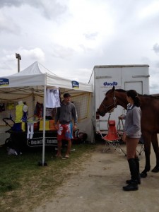 Commande spéciale d'un cheval voulant se mettre au Volley, à suivre...